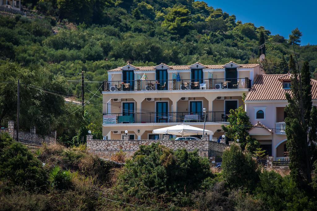 Karmiris Studios And Apartments Kerí Kültér fotó